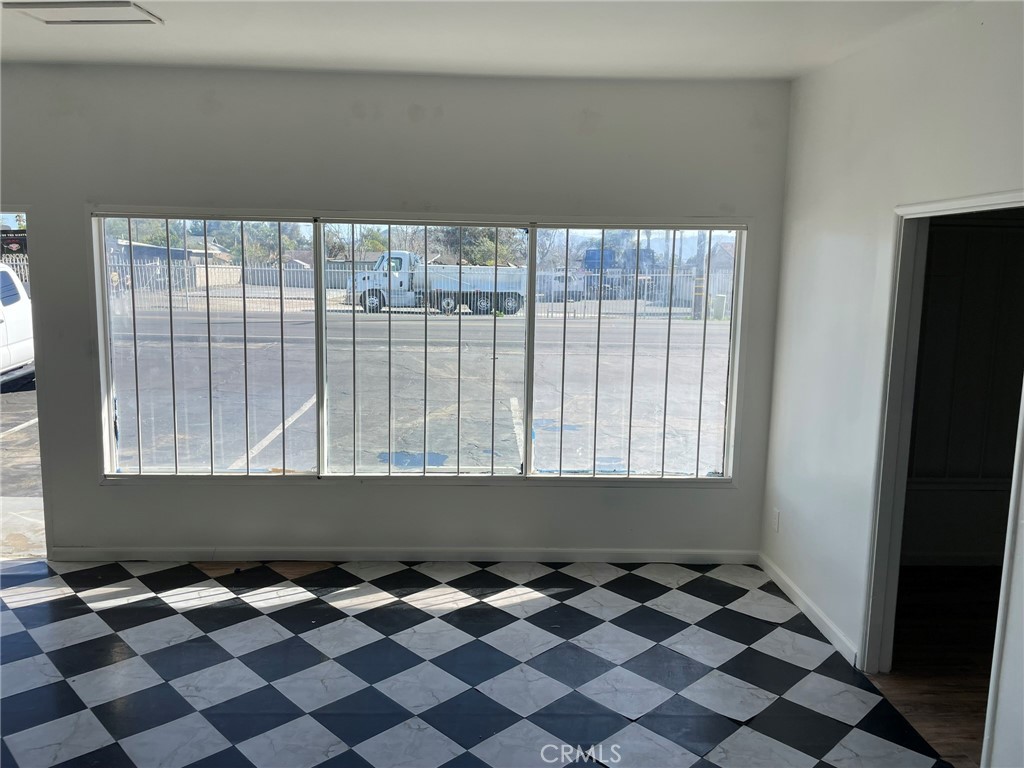 10643 Jurupa Road Property Photo 22