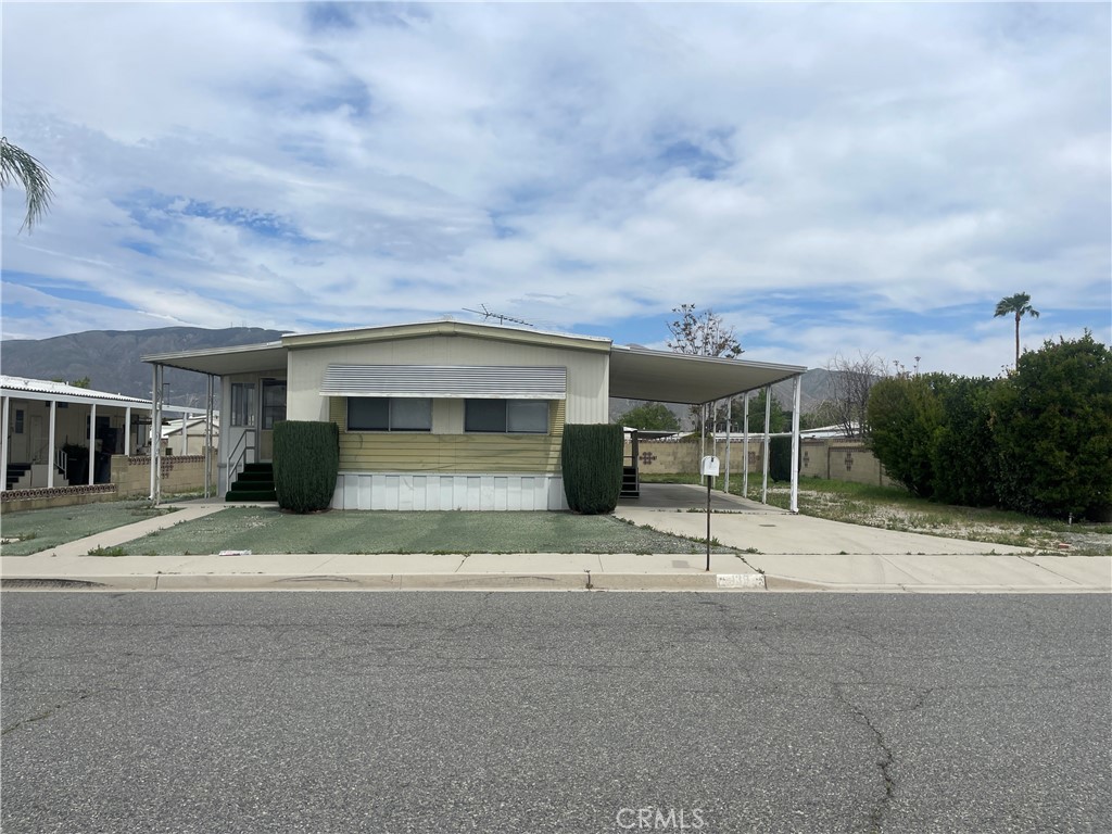 139 N Manzanita Court Property Photo