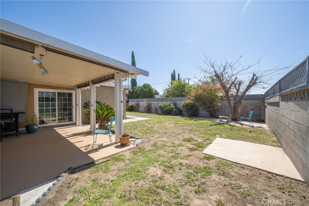 321 E Fromer Street Property Photo 25