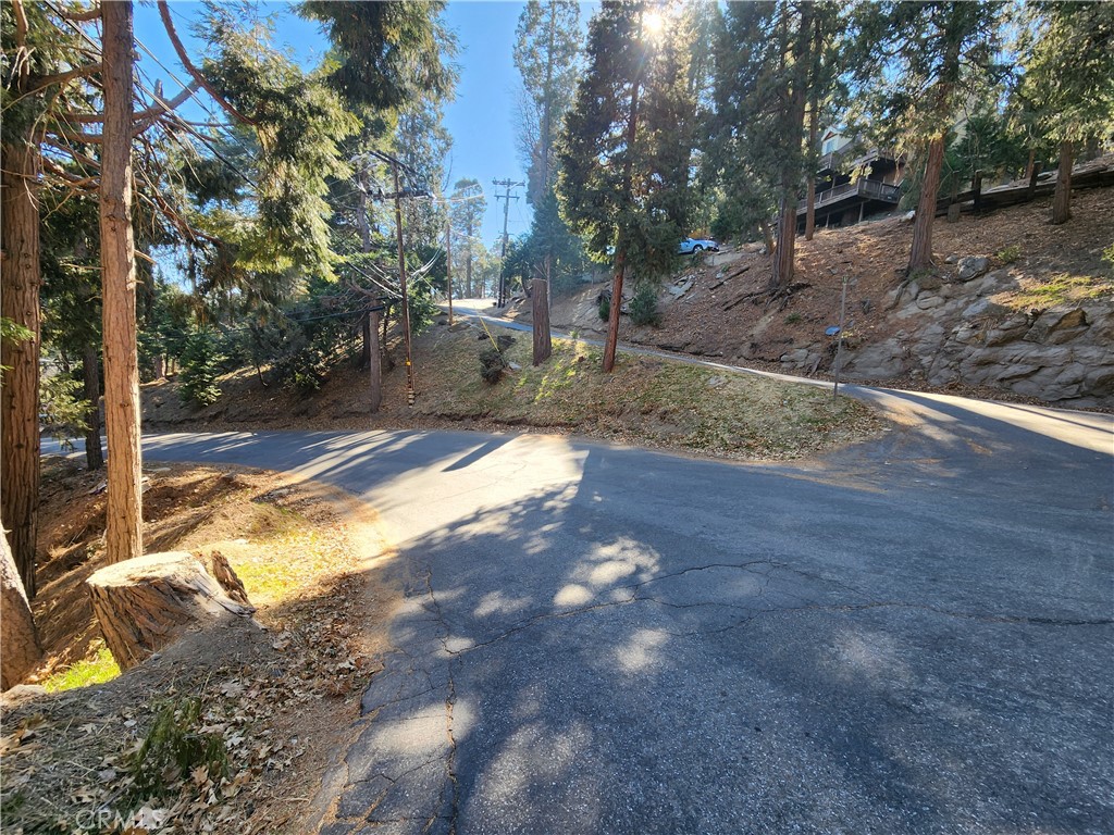 Cedarpines Park Real Estate Listings Main Image