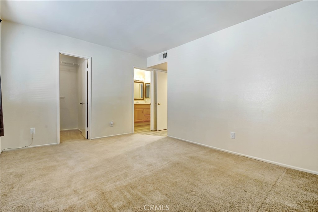 10187 Indian Summer Drive G Property Photo 11
