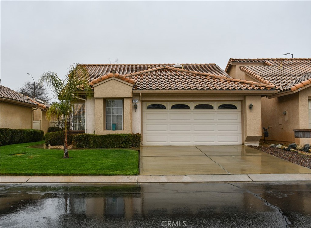 631 S Shinecock Drive Property Photo