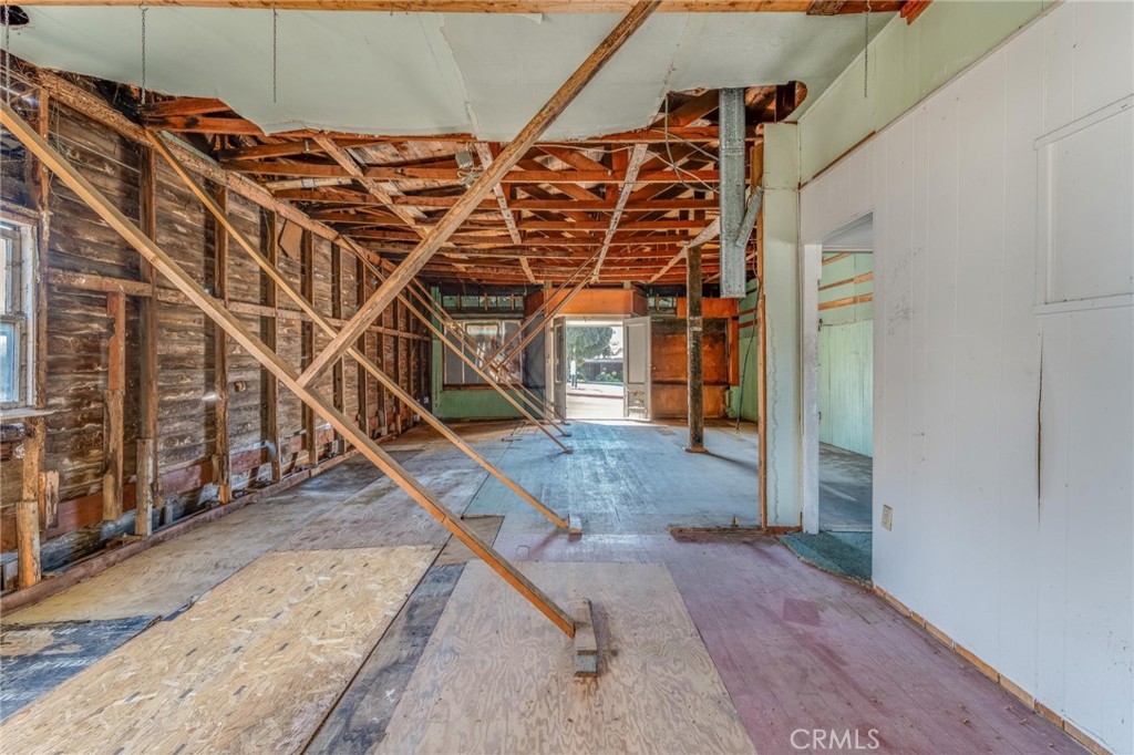 781 Harbor Street Property Photo 11
