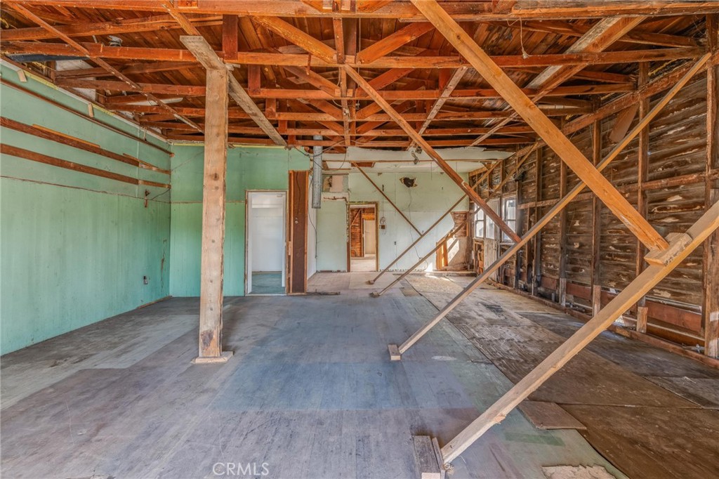 781 Harbor Street Property Photo 13