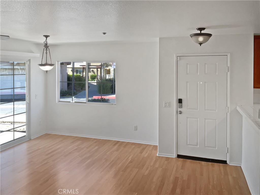 15605 Lasselle Street 6 Property Photo 3