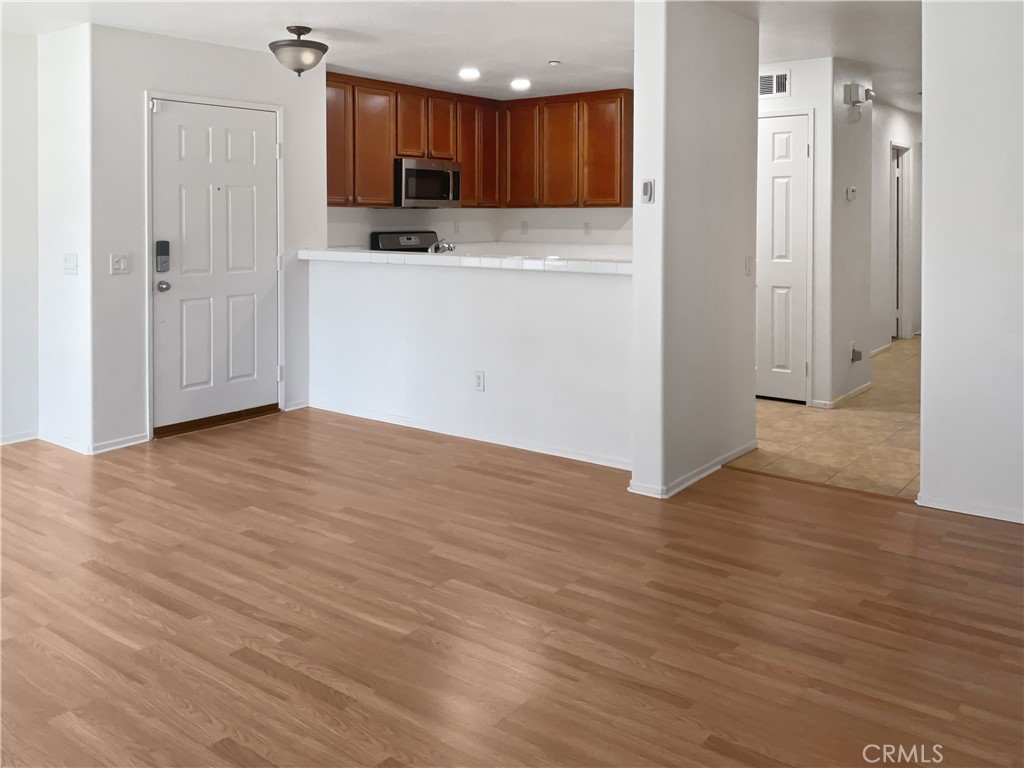 15605 Lasselle Street 6 Property Photo 10