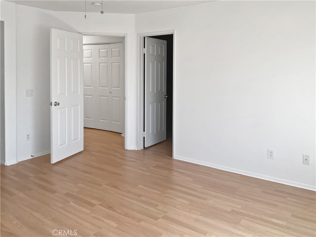 15605 Lasselle Street 6 Property Photo 18