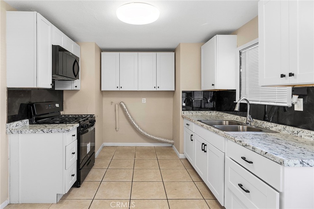8938 Date Street Property Photo 11