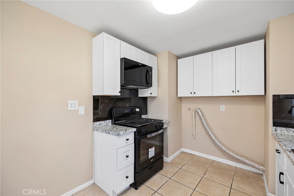 8938 Date Street Property Photo 12