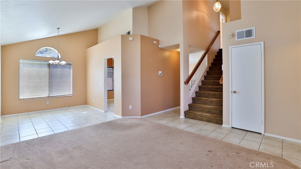 2569 W Via Verde Drive Property Photo 5