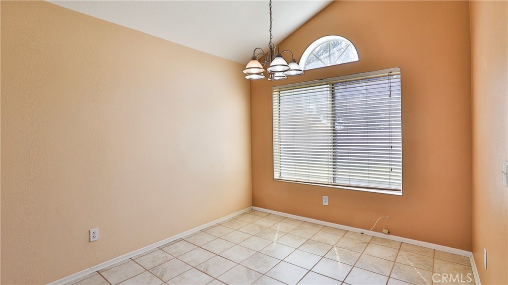 2569 W Via Verde Drive Property Photo 7