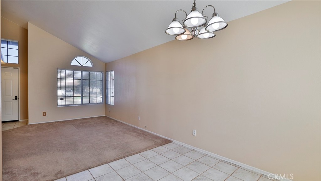 2569 W Via Verde Drive Property Photo 10