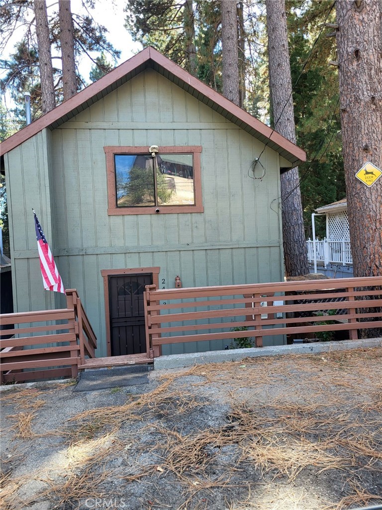 2413 Whispering Pines Drive Property Photo 1