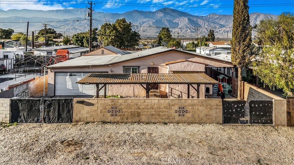 52200 Lois Avenue Property Photo 1
