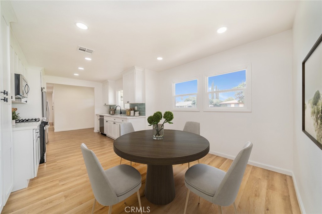 6323 Lilac Avenue Property Photo 11