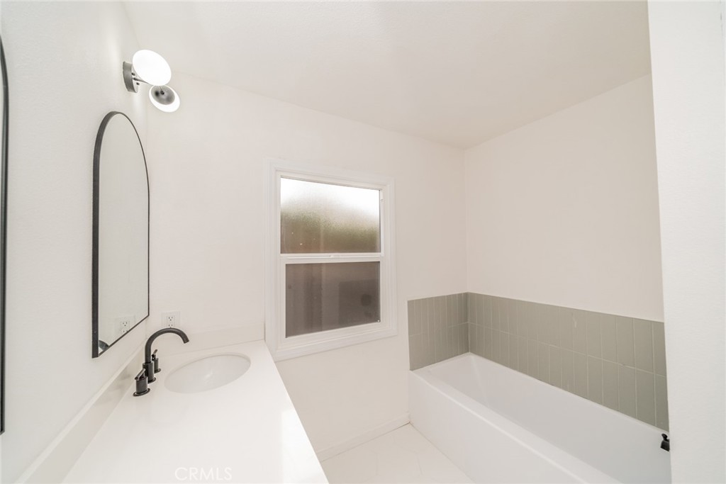 6323 Lilac Avenue Property Photo 17