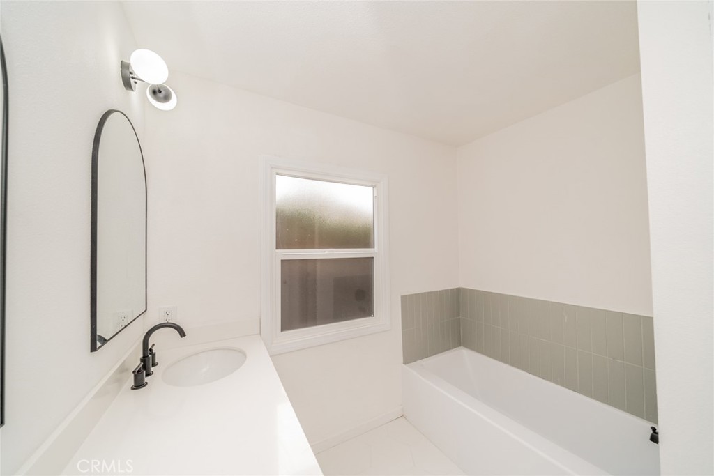 6323 Lilac Avenue Property Photo 17