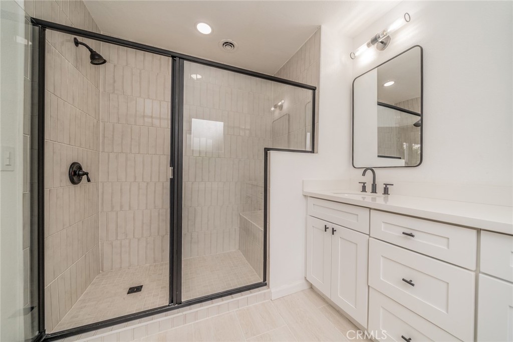 6323 Lilac Avenue Property Photo 22
