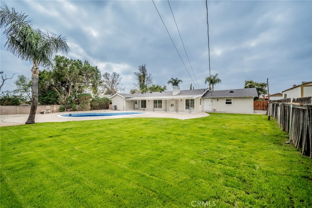 6323 Lilac Avenue Property Photo 23