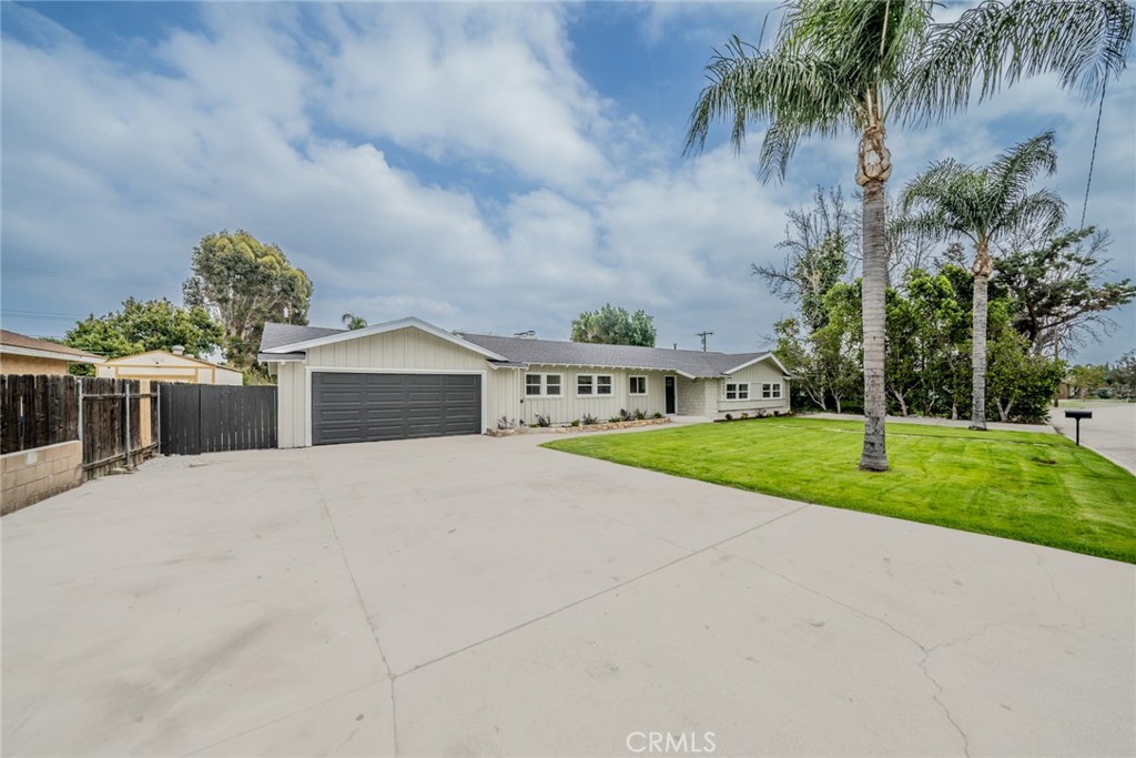 6323 Lilac Avenue Property Photo 25