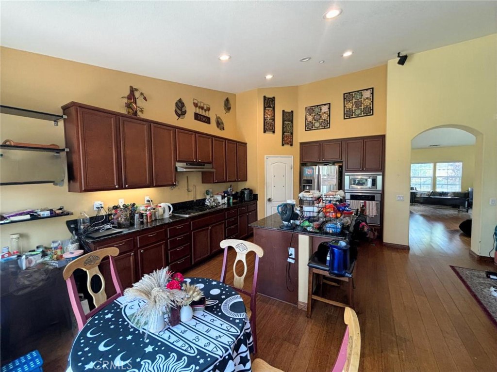14987 Pepperdine Drive Property Photo 2