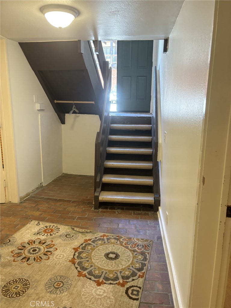 872 #6 Sierra Vista Drive Property Photo 13