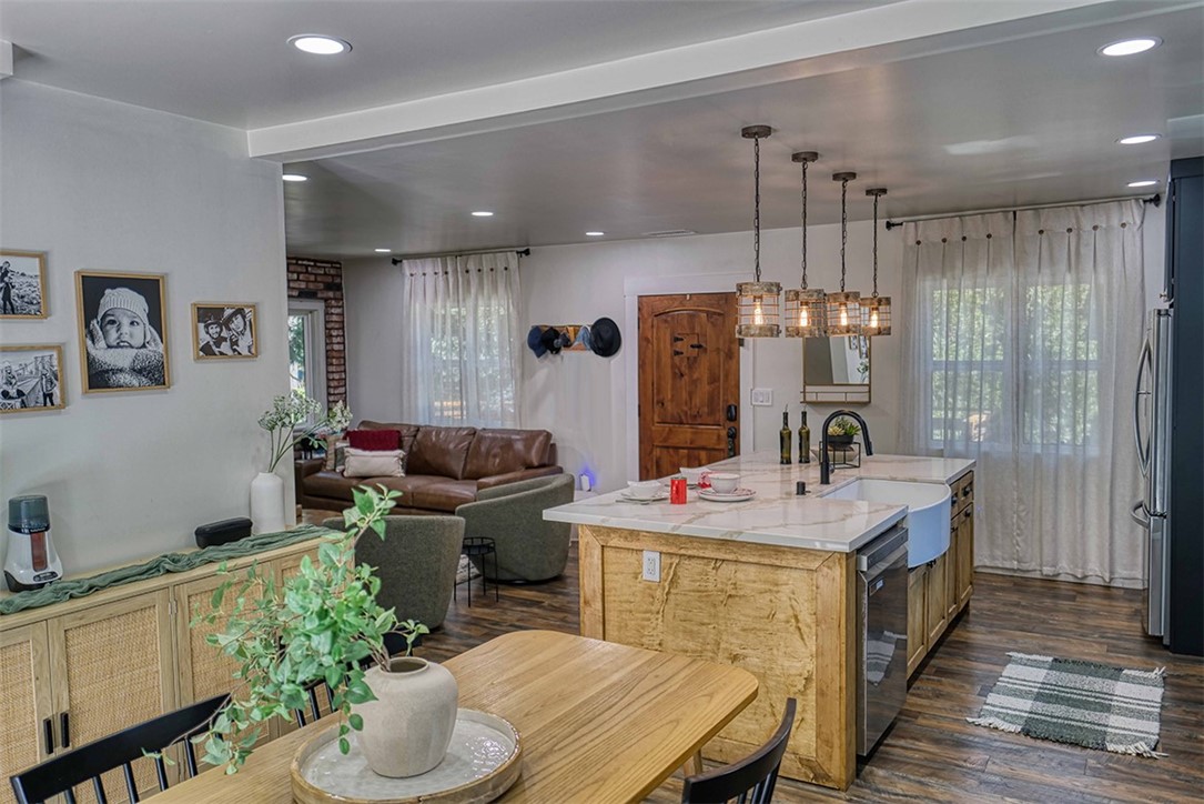 27090 State Highway 189 Property Photo 6