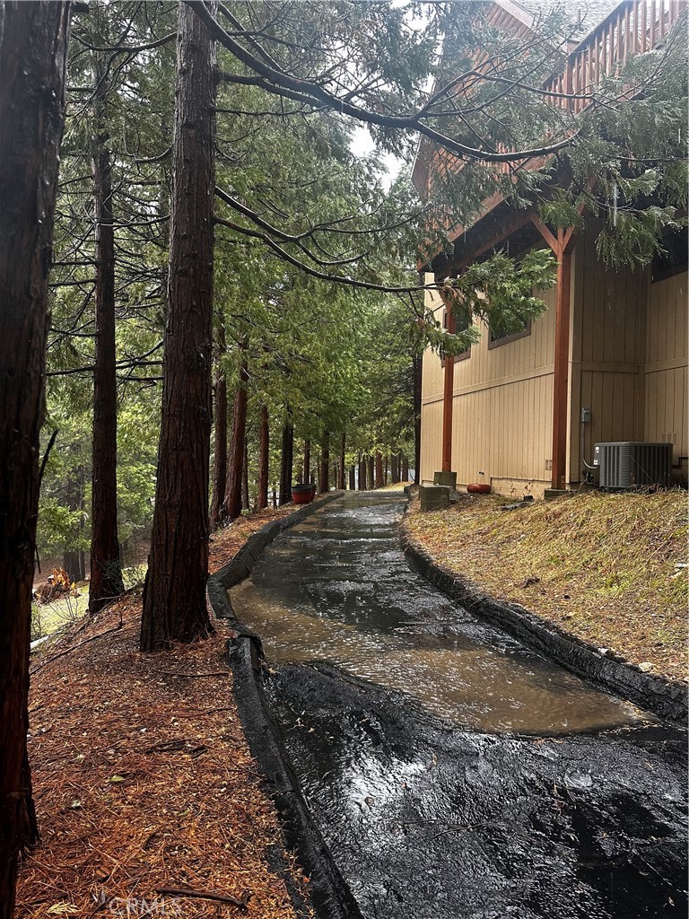 180 Grass Valley Road Property Photo 6