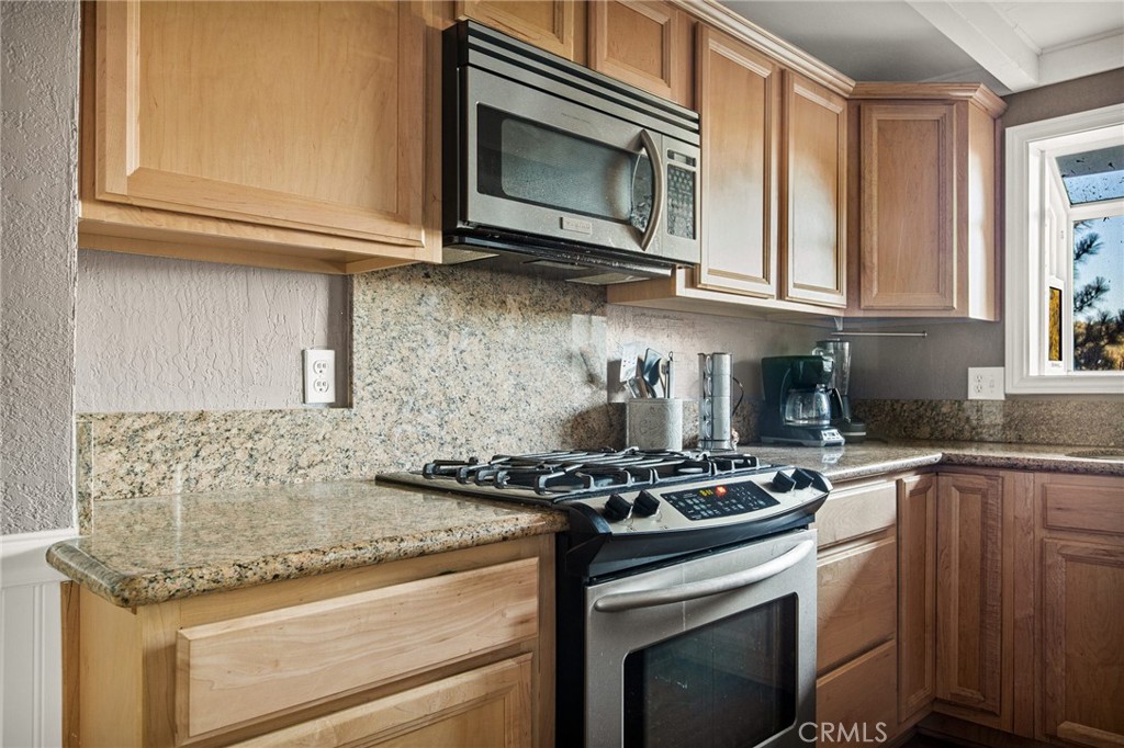 475 Woodsey Road Property Photo 4