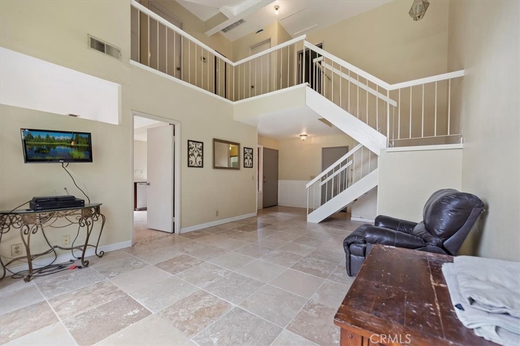 6923 Lamar Court Property Photo 4