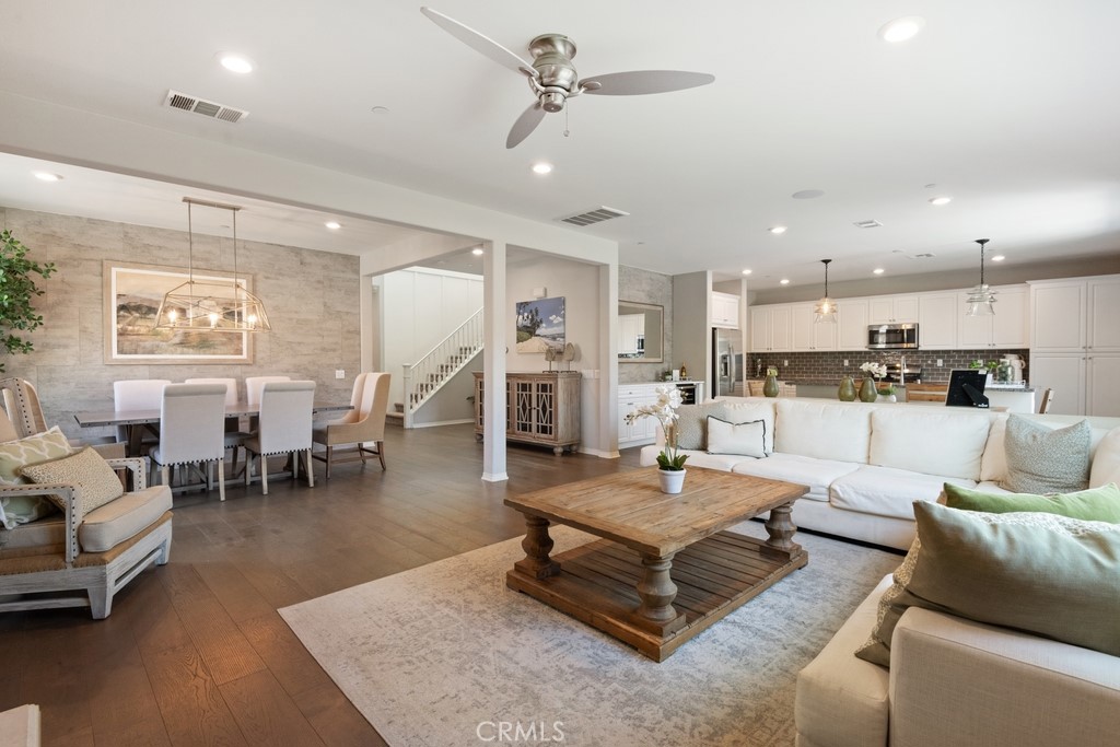3543 Sugarberry Court Property Photo 3