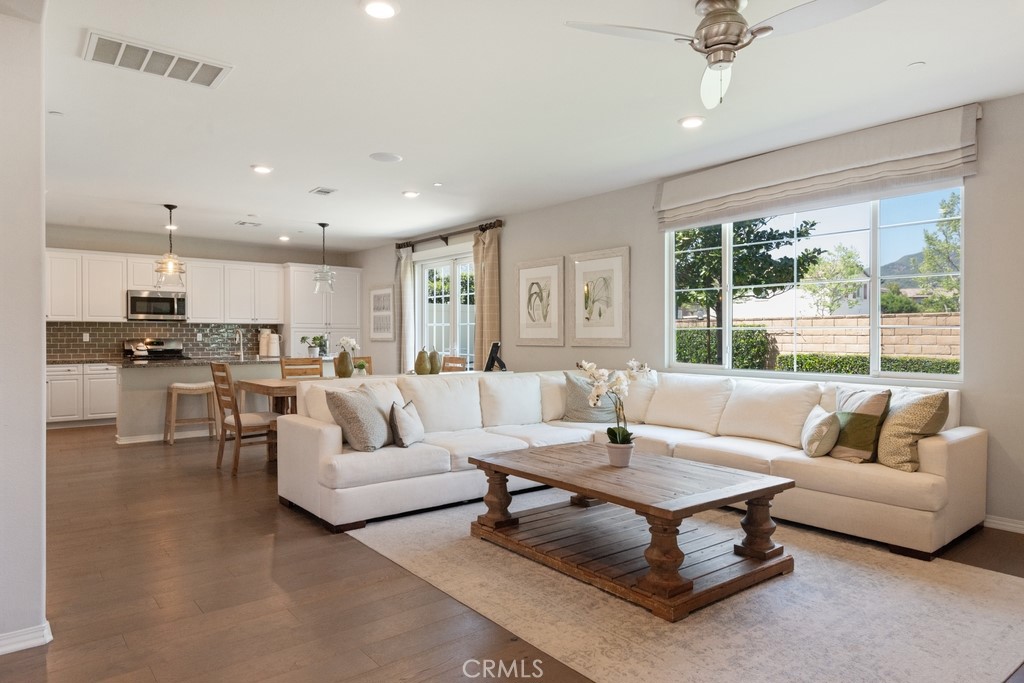 3543 Sugarberry Court Property Photo 6