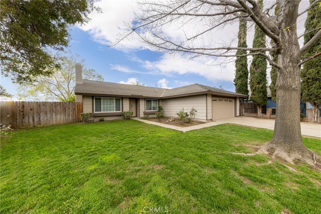 5305 Lilac Street Property Photo 3