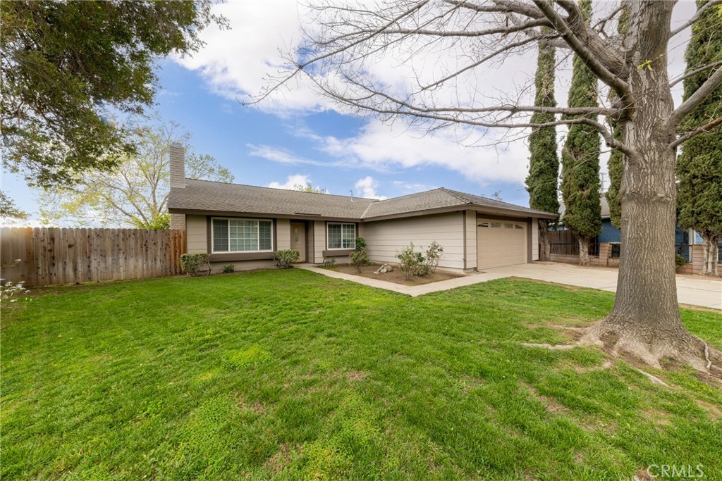 5305 Lilac Street Property Photo 3