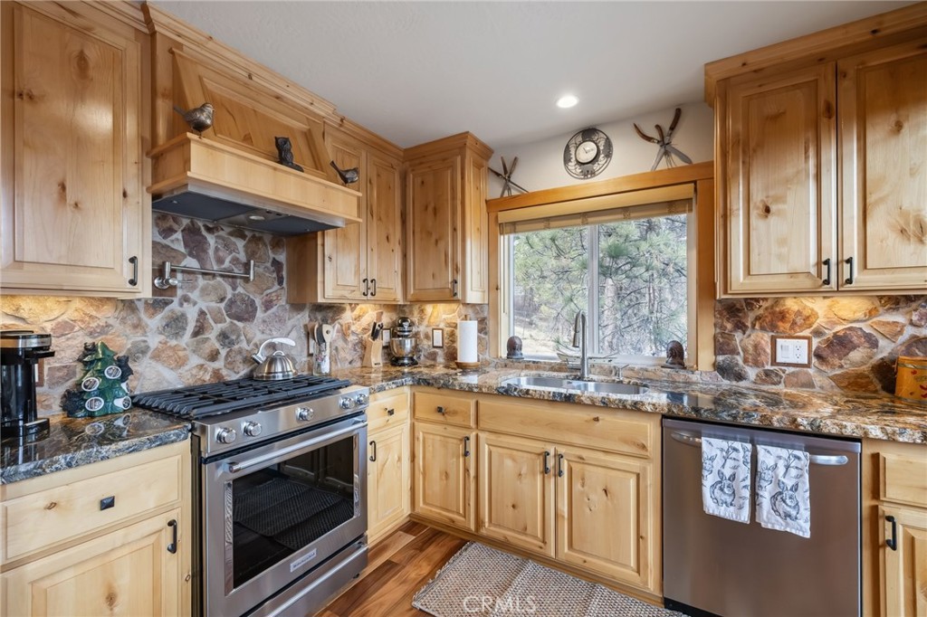 450 Temple Lane Property Photo 16