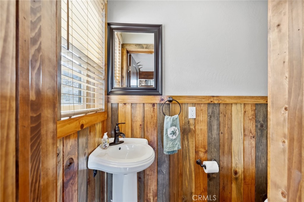 450 Temple Lane Property Photo 26