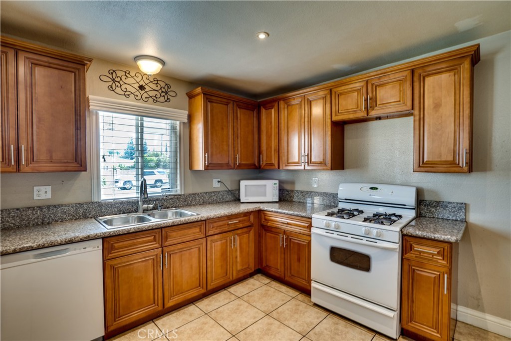 2948 Atchison Street Property Photo 10