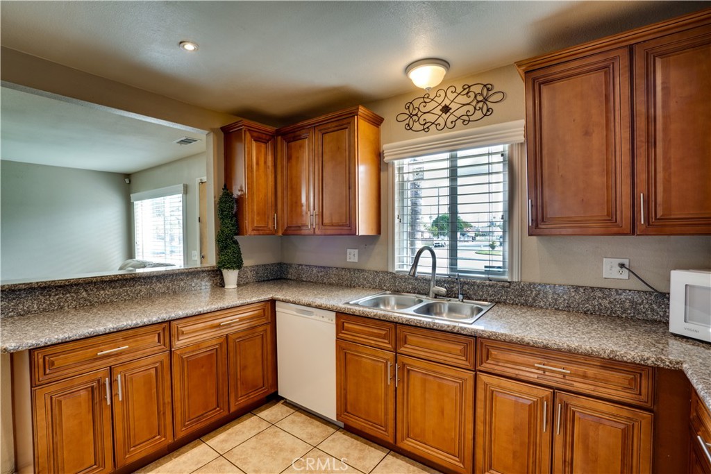 2948 Atchison Street Property Photo 12