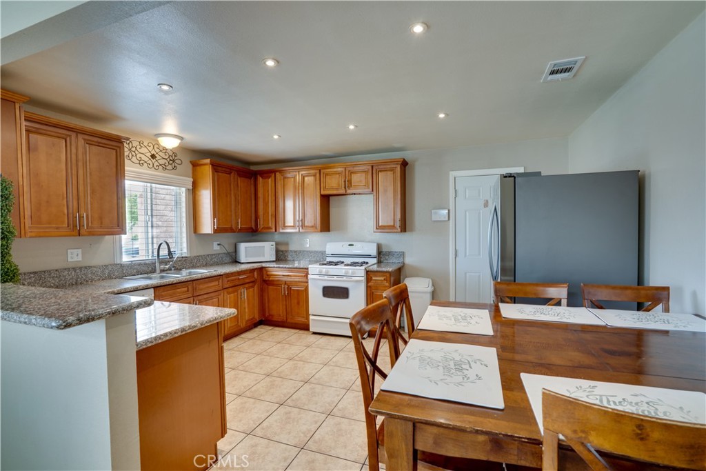 2948 Atchison Street Property Photo 15