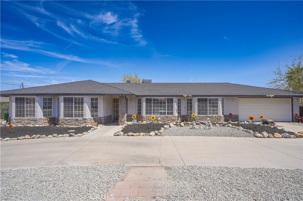 10977 Pinon Avenue Property Photo 1
