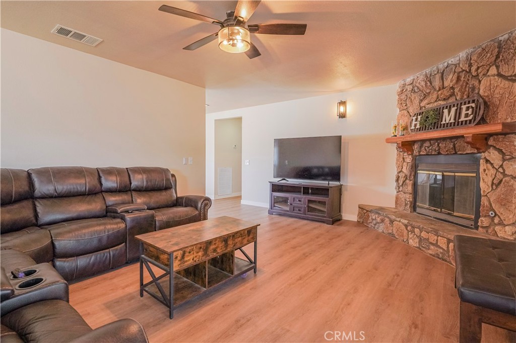 10977 Pinon Avenue Property Photo 19