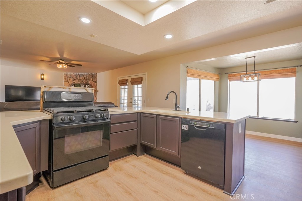 10977 Pinon Avenue Property Photo 20