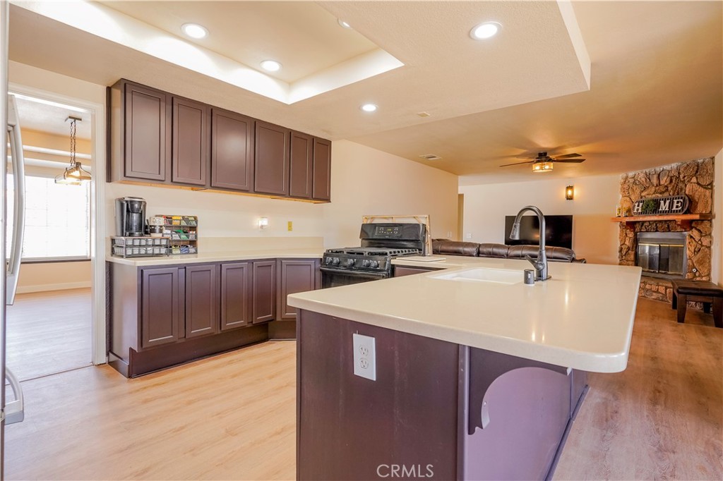 10977 Pinon Avenue Property Photo 23