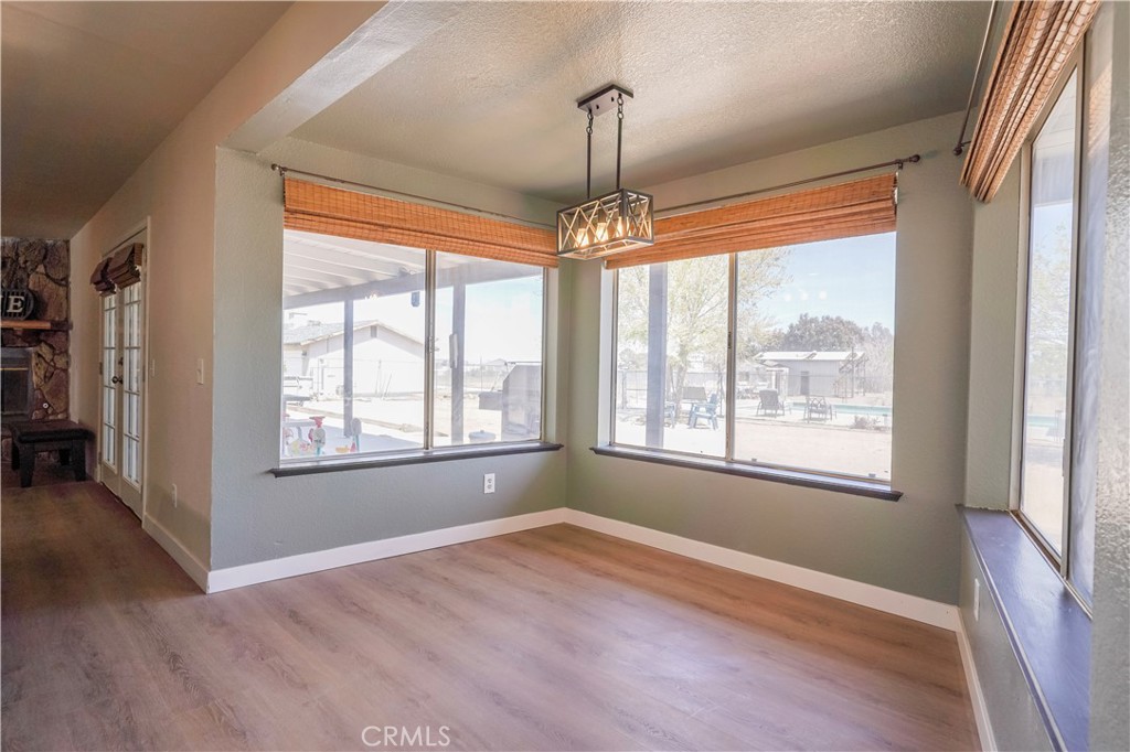 10977 Pinon Avenue Property Photo 27