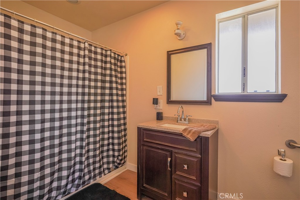10977 Pinon Avenue Property Photo 33
