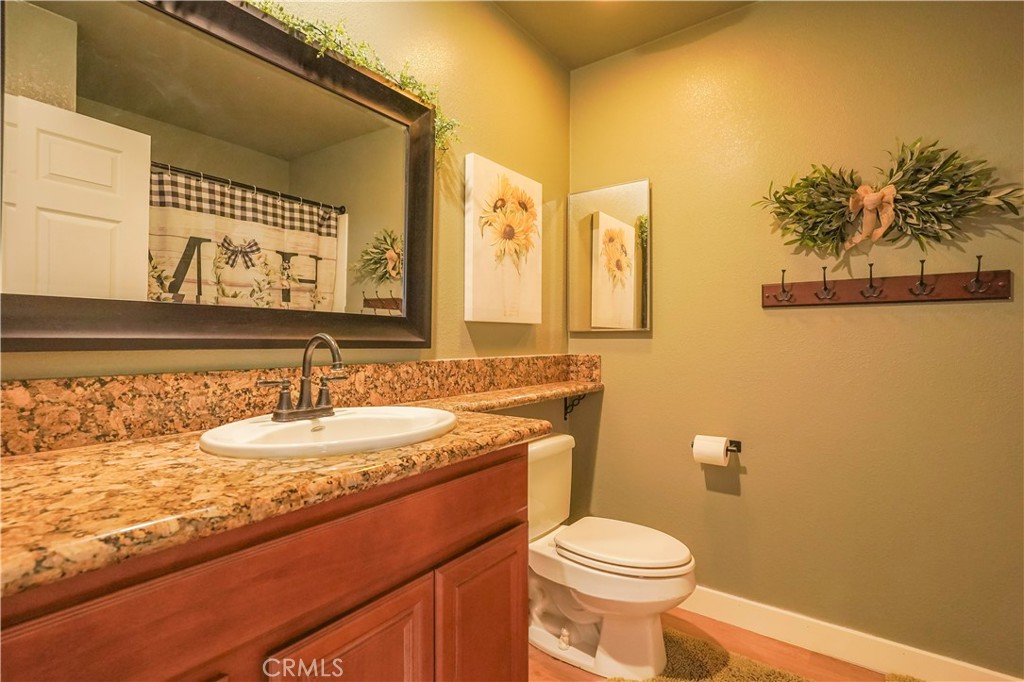 10977 Pinon Avenue Property Photo 34