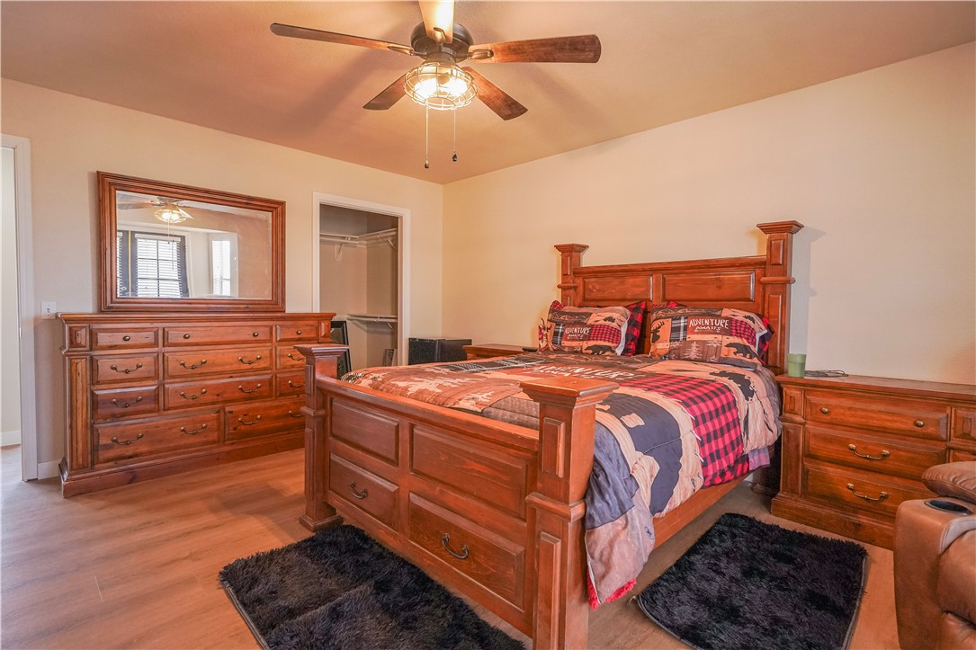 10977 Pinon Avenue Property Photo 38