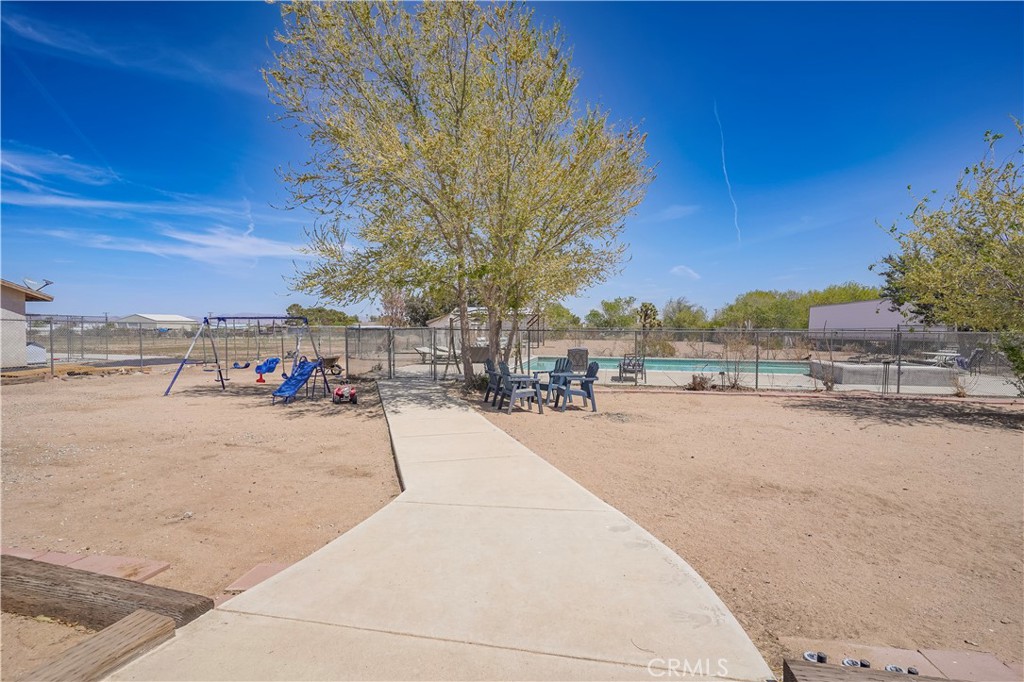 10977 Pinon Avenue Property Photo 48