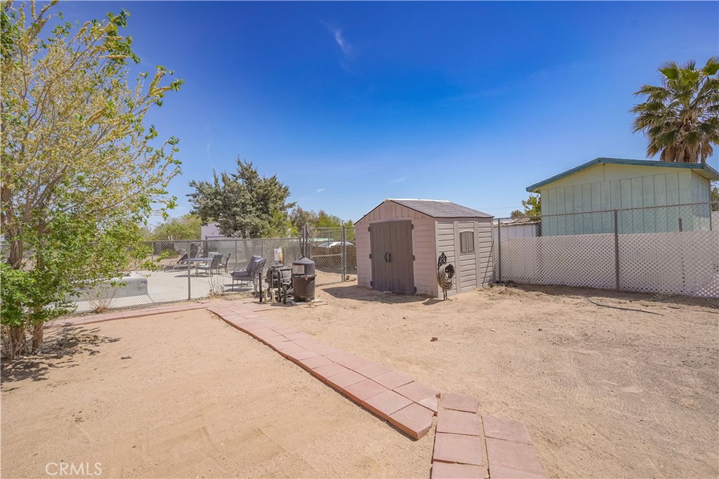 10977 Pinon Avenue Property Photo 52