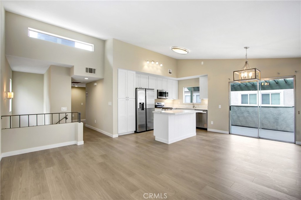 8353 Sunset Trail Place E Property Photo 1